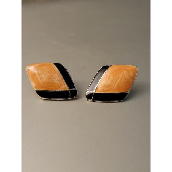 Enamel Geometric Stud Earrings - Picture 4 of 4